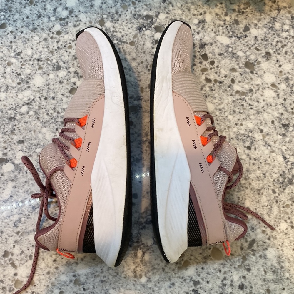 Under Armour Charged Breathe womens athletic shoes size 9.5 - Picture 4 of 10